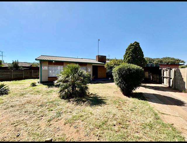 3 BEDROOM HOUSE FOR SALE IN VANDERBIJLPARK CE 3